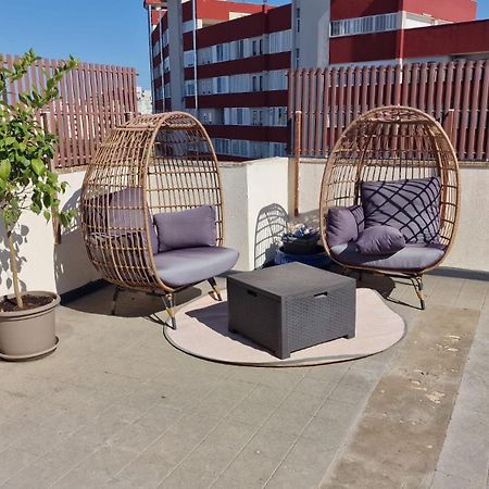 Luxus P4T Family 3 Bedroom With Pool, Tennis Court And Sauna Brindisi Bagian luar foto