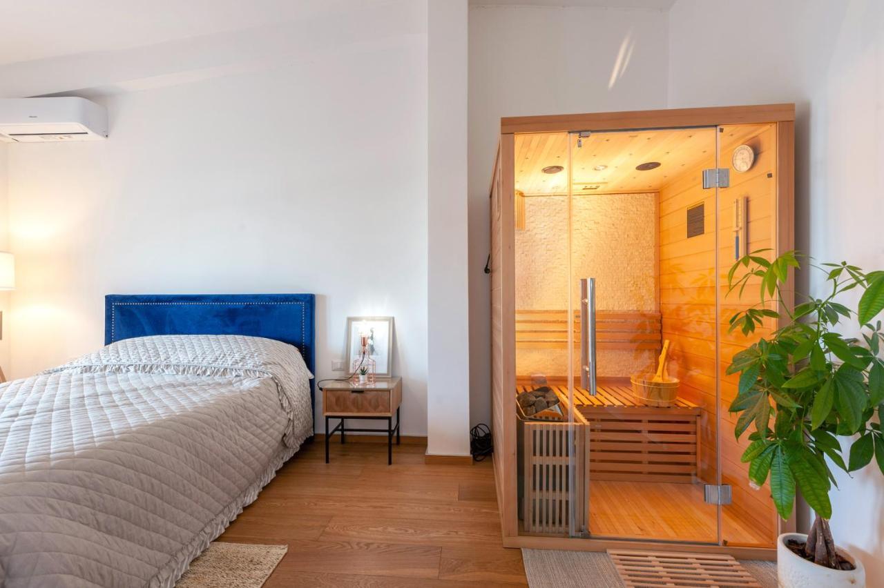 Luxus P4T Family 3 Bedroom With Pool, Tennis Court And Sauna Brindisi Bagian luar foto